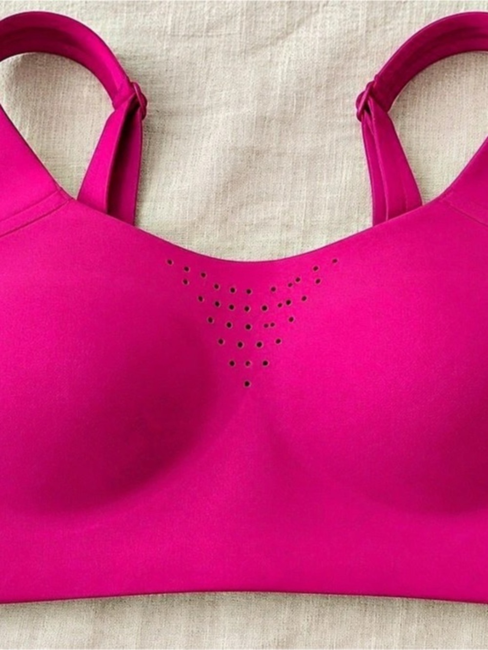 Victoria’s Secret VSX Sports Bra – 34C